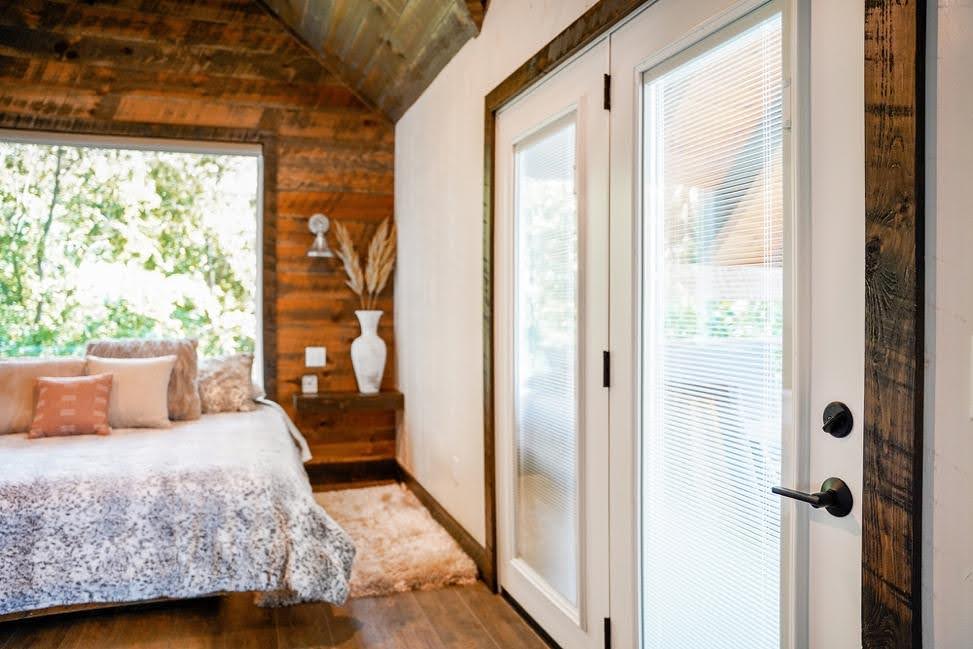 Blog post Why Built‑In Blinds Are a Smart Upgrade for Your Entry Door image